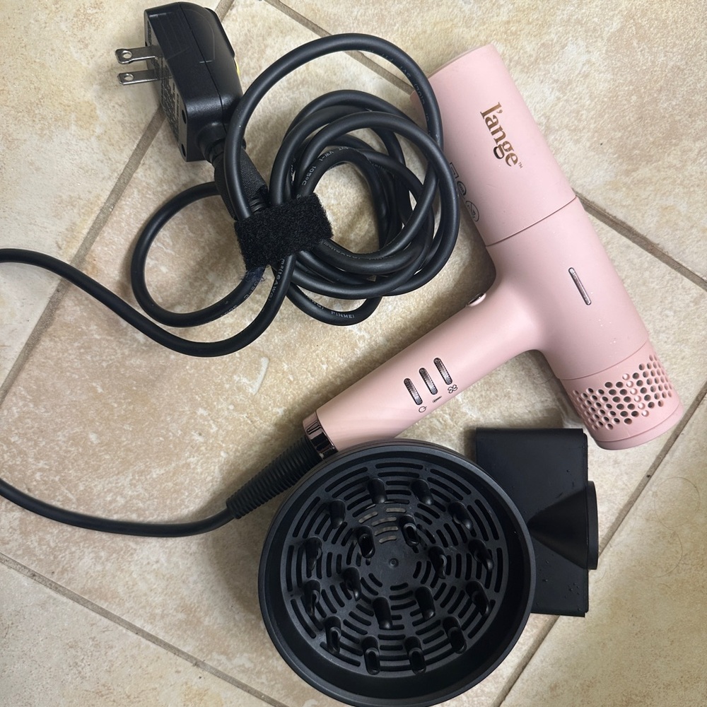 Lange blow dryer